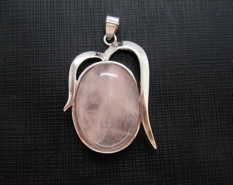 Beautiful Egg Shaped Rose Quartz Inlay Silver-Plated Pendant