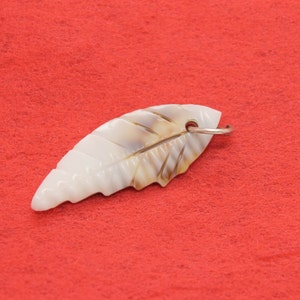 Charming Cute White Brown Mother of Pearl Carved Leaf Pendant