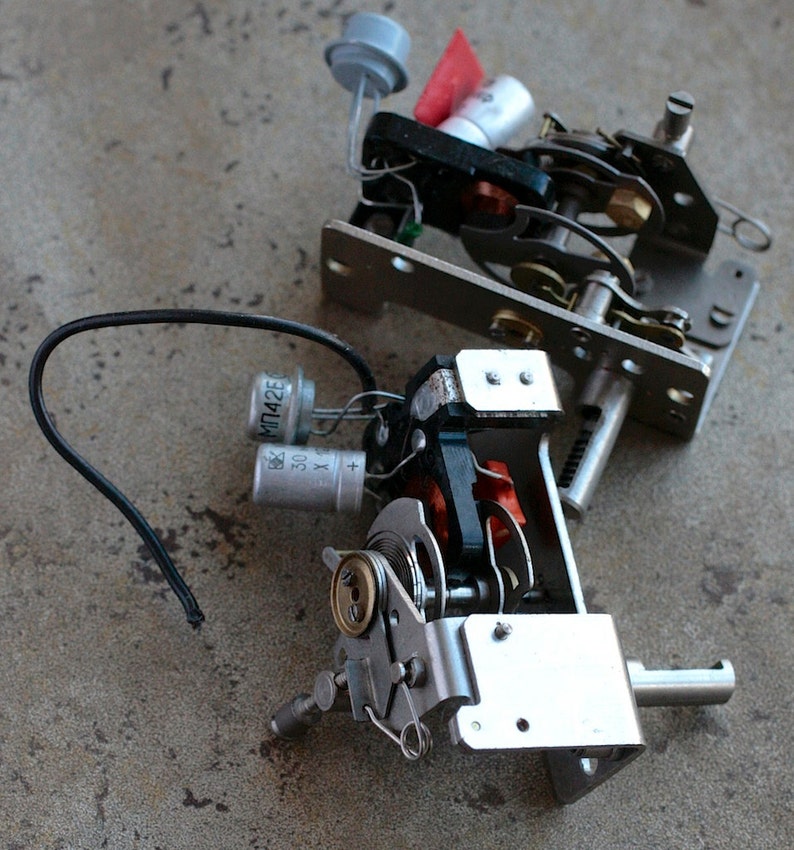 Vintage Alarm Clock Parts Set of 2 Etsy Canada