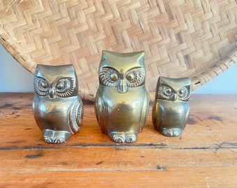 Vintage Brass Owl Figurines Set of 3, Mid Century Modern Owl Family, Solid Brass Birds, Wise Owl Shelf Decor, MCM Gift, Made in India