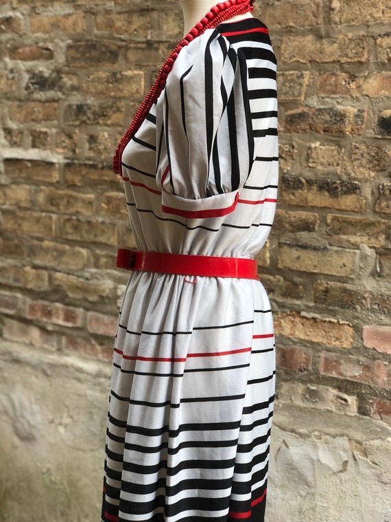 1980’s Dress by J.S.J. in Black, Red and Grey, Sh… - image 6