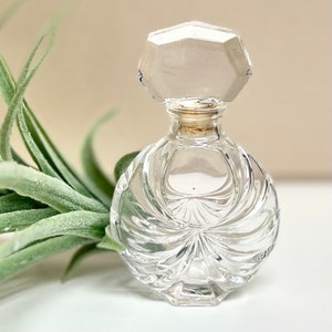 Empty Glass Bottle With Glass Stopper, Possibly Echt Kolnisch No 4711 1.7 fl oz Beautiful Display Piece
