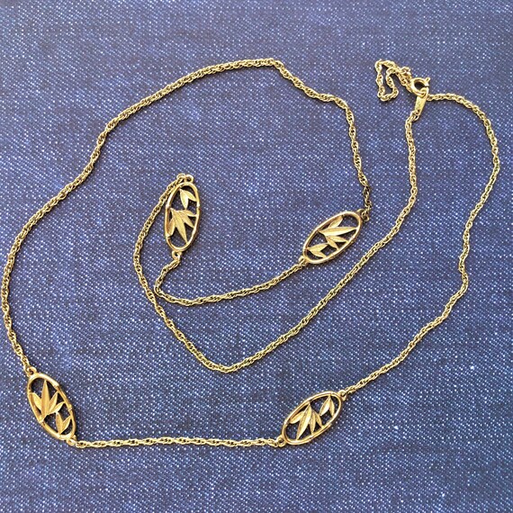 Bamboo Look Necklace By Trifari, Gold Tone 1960's… - image 3