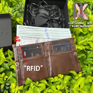 Cartera plegable RFID para hombre, billetera con escritura a mano, billetera con nombre grabado, regalo de graduación para él, billetera con monograma, billetera de cuero de buena calidad
