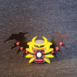 Giratina - Inspired Pokéball
