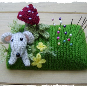 Mousey pin cushion   :   Pattern only IMMEDIATE DOWNLOAD