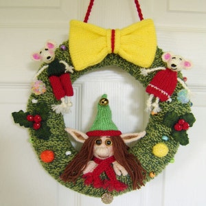 Christmas Elf Wreath   :   Pattern only IMMEDIATE DOWNLOAD