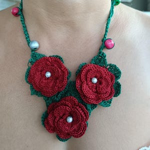Handmade Crochet Jewelry Set – Red Flower Necklace & Earrings, Boho Chic Statement Jewelry, Unique Gift for Her