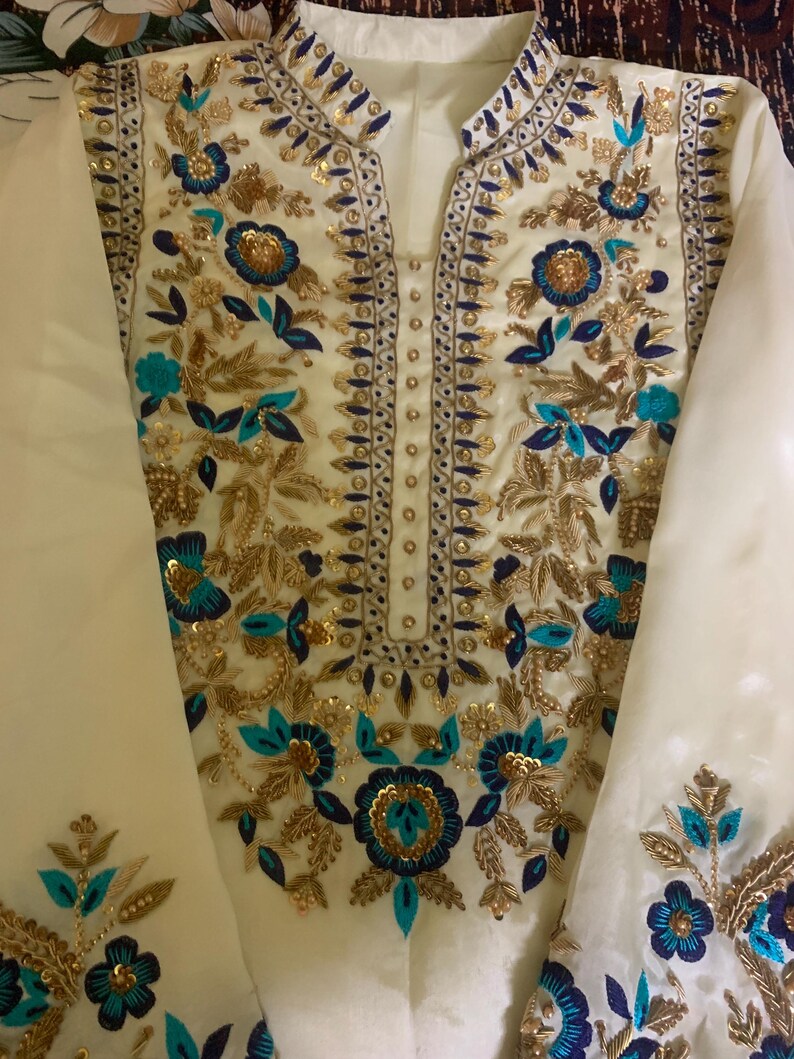 Abito in seta Sheesha ricamato con Dupatta in organza / Abito indiano pakistano immagine 11