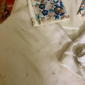 Abito in seta Sheesha ricamato con Dupatta in organza / Abito indiano pakistano immagine 10