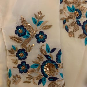 Abito in seta Sheesha ricamato con Dupatta in organza / Abito indiano pakistano immagine 12