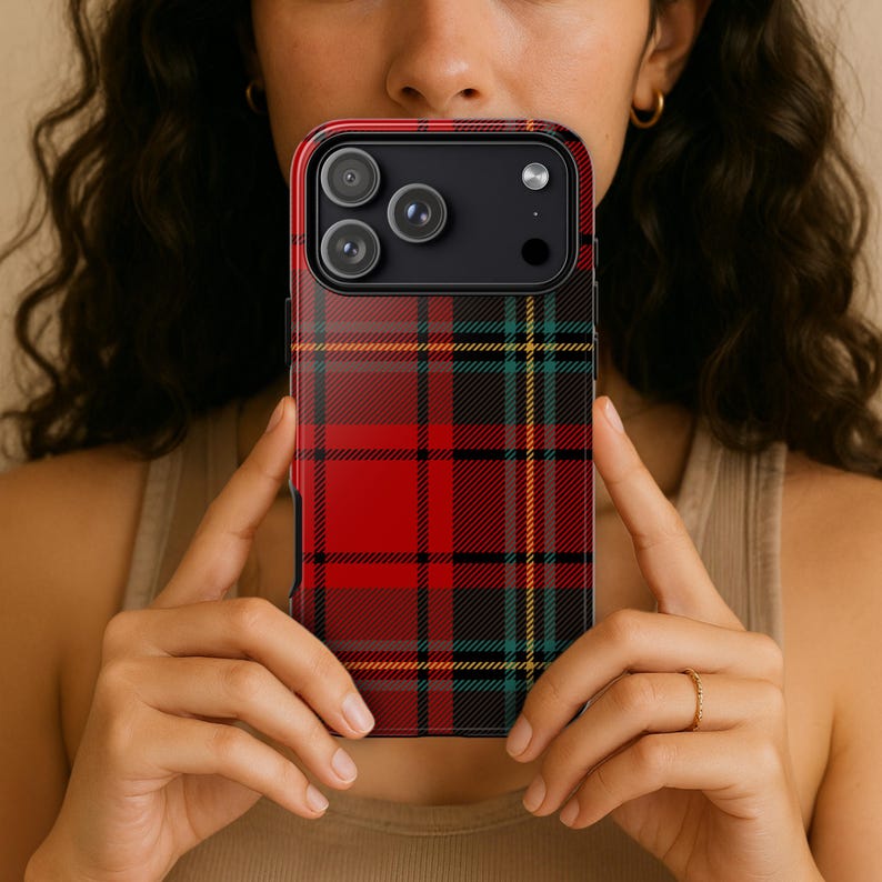 Rot karierte iPhone Hülle, Tartan Weihnachten Urlaub Preppy Handyhülle für 17 Pro Max 16 15 14 13 12 altes Geld ästhetisches Geschenk für Sie oder einen Freund Bild 5