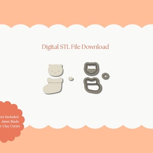Puede incluir: Descarga de archivo STL digital con cortadores de arcilla polimérica. La imagen muestra varias formas de cortadores, incluyendo una cara de oso, un calcetín y otras formas. El texto "Digital STL File Download" es visible. El fondo es de color melocotón claro.