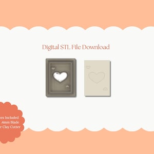 Könnte beinhalten: Ein digitaler STL-Dateidownload mit einem herzförmigen Spielkarten-Design. Das Bild zeigt einen grauen Polymer Clay Cutter und eine Kartenkontur. Der Text lautet "Digital STL File Download" und "All Sizes Included Sharp 4mm Blade Polymer Clay Cutter."