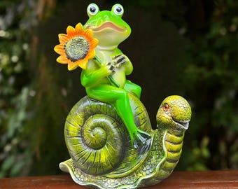 Frog & Snail Garden Statue, Cute Animal Resin Sculpture, Whimsical Outdoor Decor, Fairy Garden Accent, Patio Decor Unique Gift Idea.
