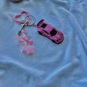 couple hot wheels porsche 911 gt3 keychains porsche 911 gt3 rs
