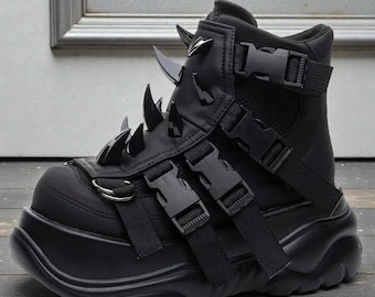 Botines Punk con remaches para mujer, piel negra, tacón de 7 cm, estilo plataforma gótico retro