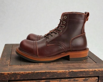 Botines vintage de cuero hechos a mano para hombre: punta redonda, estilo casual, para motociclista y para invierno.