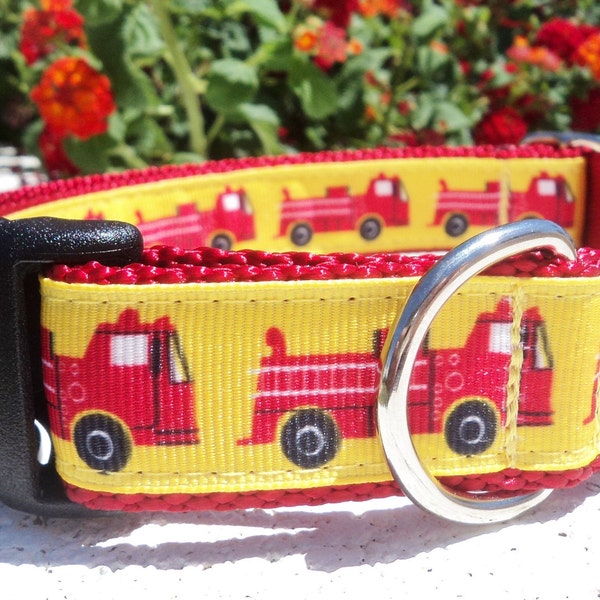 Dog collar Quick Release dog collar Fire truck 1”, fully adjustable, custom made, sizes S - L+