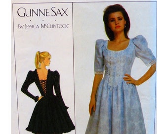 Gunne Saxe Dress Pattern, Lace Up Back, Bottom Ruffle Skirt, Full Cap Sleeves, Fitted Bodice, Shaped Waist, Simplicity 8672 Size 6 8 10