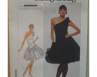 One Shoulder Party Dress Pattern, Fitted Bodice, Full Skirt, Underskirt, Belle France, Simplicity 8545 Size 8 Bust 31.5" 80 cm