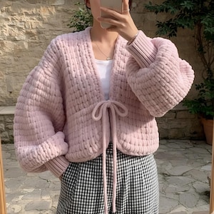 Handgemaakt grofgebreid kort pluche vest met strik aan de voorkant, oversized, gezellig fit valentijnbomberjack, schattig cottagecore-wintercadeau voor haar