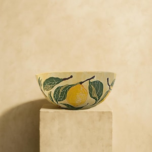 Hand-Painted Lemon Ceramic Bowl – Mediterranean Fruit Design – Decorative or Functional Tableware
