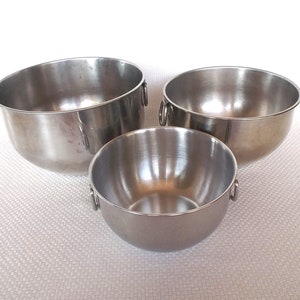 3 Farberware stainless steel Mixing Bowls With Lids Auction