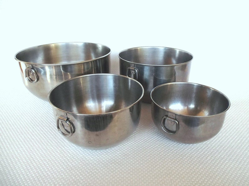 vintage stainless steel mixing bowls vintage stainless steel mixing bowls