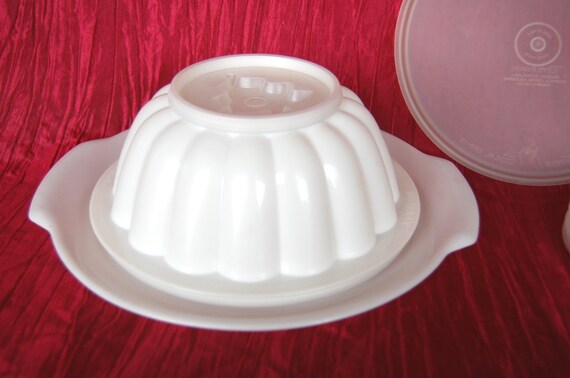 Vintage Tupperware Jel-N-Serve Complete Set Vintage Tupperware Jel-N-Serve Complete Set