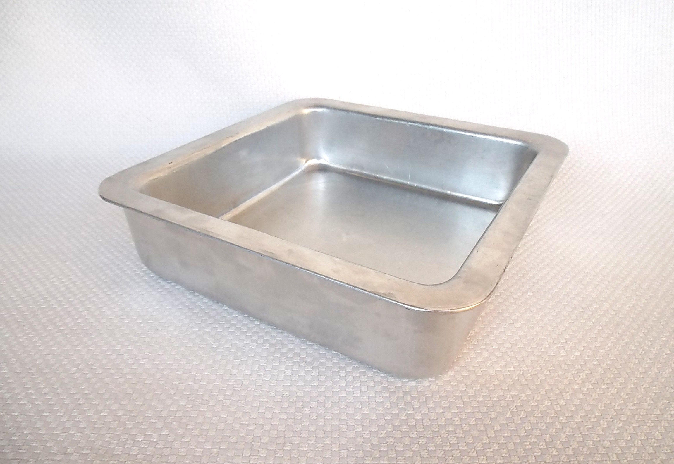 Vintage Aluminum Square Baking Pan 8 x 8 x 2 Cake Brownie Unbranded  Sturdy