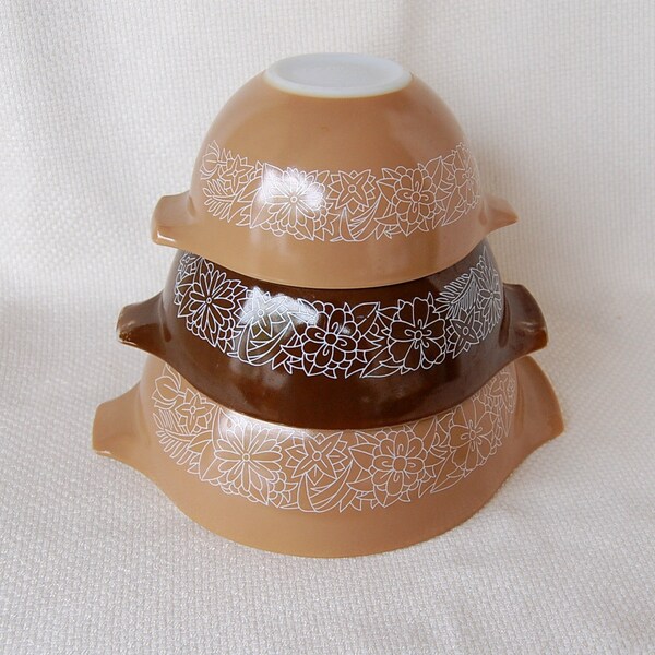 Set of 3 Vintage Pyrex Woodland Cinderella Mixing Bowls 441, 442 and 443 Nesting Mixing Bowls