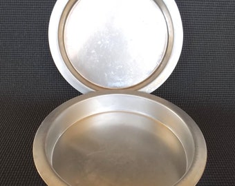 Set of 2 Vintage REMA Air Bake 9 Inch Round Cake Pans Aluminum Air Cushion Insulated Round Cake Pans Patent 4595120