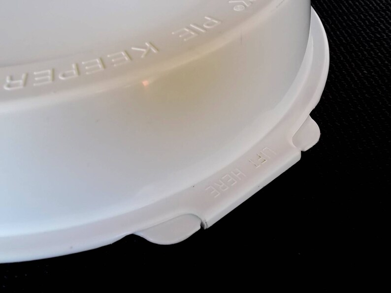 Vintage Pyrex Pie Keeper AND Vintage 9 Inch Pyrex Pie Plate Etsy