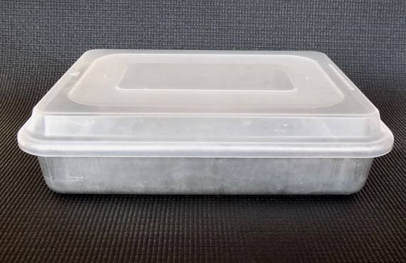 Vintage Mirro 13x 9x 2 5/8 Aluminum Cake Baking Pan with Lid