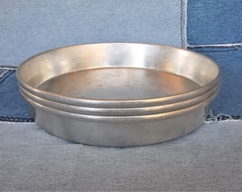 Set of 3 Vintage No. 2715 Wear-Ever 9 Inch Cake Pans  Wearever Aluminum Cake Pans Made in USA