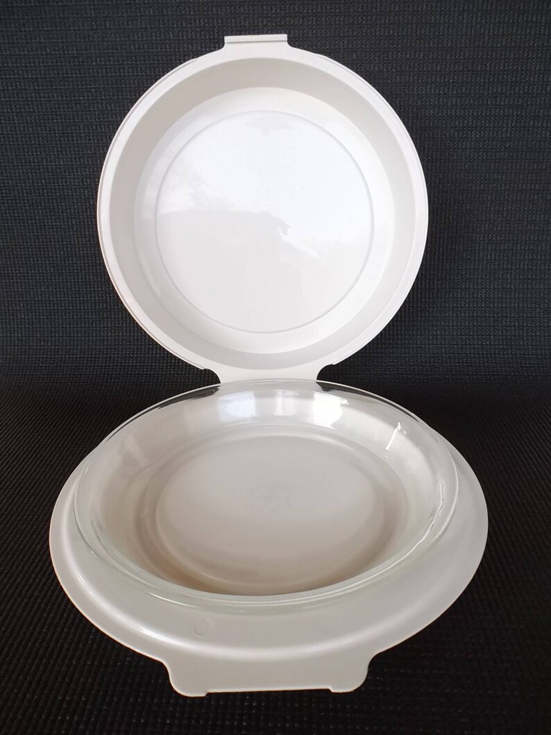 Vintage Pyrex Pie Keeper AND Vintage 9 Inch Pyrex Pie Plate Etsy