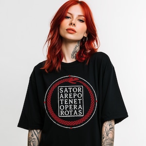 Camiseta Sator Square: Top gótico, brujería, pagano, colores cómodos