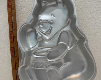 Vintage 1995 Winnie the Pooh Wilton Cake Pan 2105-3000 Disney Bakeware Bake Mold