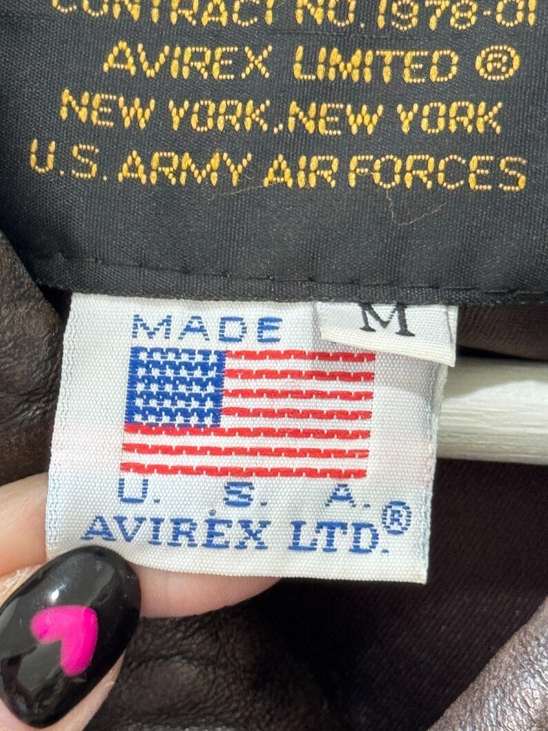 Chaqueta de aviador vintage AVIREX A-2 de cuero, fabricada en EE. UU., color marrón desgastado, talla M para hombre. imagen 4