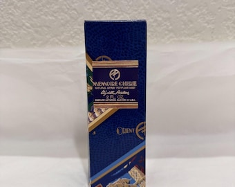 Perfume en spray natural Elizabeth Arden Memoire Cherie, vintage, caja de 57 g (2 oz), años 70.