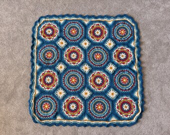 Coperta mandala all'uncinetto fatta a mano, 101 cm, stile boho floreale - Coperta afghana di qualità pregiata, realizzata a mano all'uncinetto dalla mamma - Decorazione cottagecore