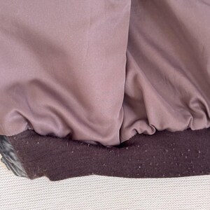 Chaqueta de aviador vintage AVIREX A-2 de cuero, fabricada en EE. UU., color marrón desgastado, talla M para hombre. imagen 13