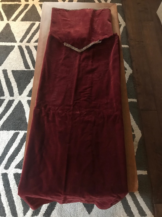 Vintage maroon velvet 2 peice renaissance dress c… - image 1
