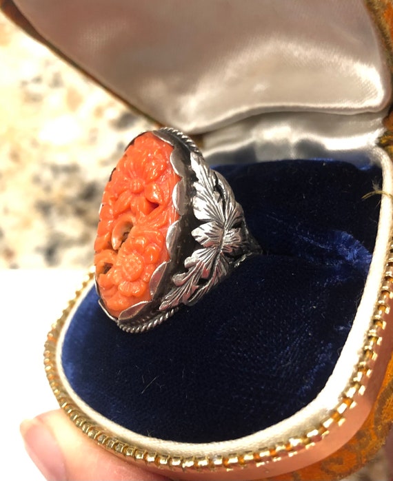 Large antique carved coral Chinese silver ring - image 2