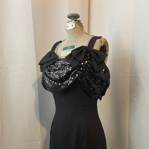 70s black mini dress SHEIN Glamour Charming Black Velvet Strapless Mini Dress,Summer 70s Party  Bodycon Dress For Women,Elegant Wedding Guest,Retro Chic Clubwear,Dark  Romance Style