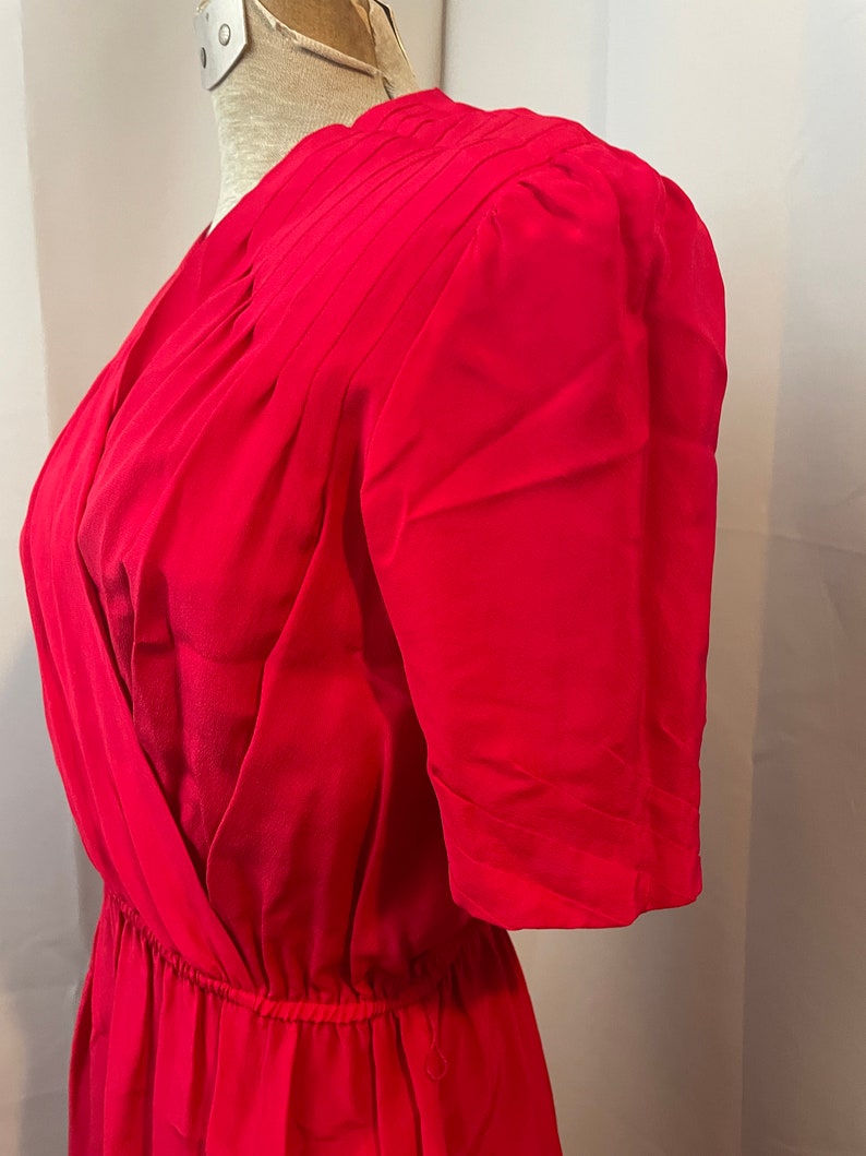 1940s style Dress 1980s Vintage Silk Red Spring Pleated Wrap Pockets S image 2