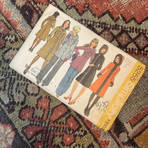 1970s Sewing Pattern Uncut Coat in 2 lengths Tulip pockets Simplicity 5255 XS