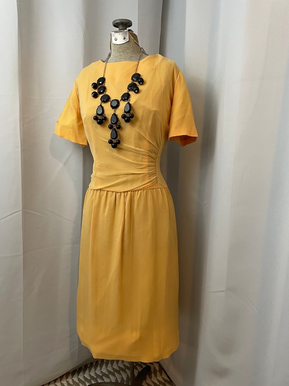 1950s Leslie Fay Cocktail Dress Mustard Yellow Go… - image 1