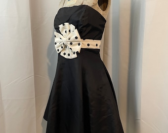 80s Vintage Polka Dot Party Dress black and white Bow Crinoline S